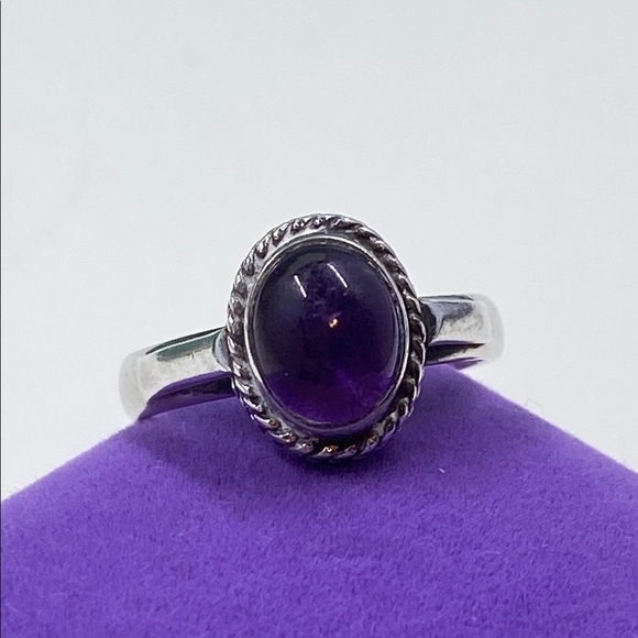 💛 Vintage Sterling Silver Cabochon Amethyst Ring - Picture 1 of 6